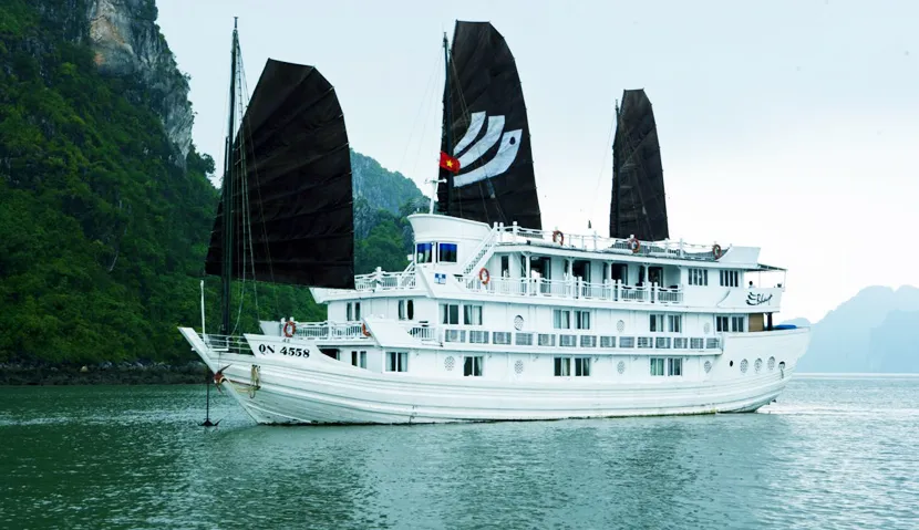 10 beste Kreuzfahrten in der Halong-Bucht, Bhaya Classic Cruise