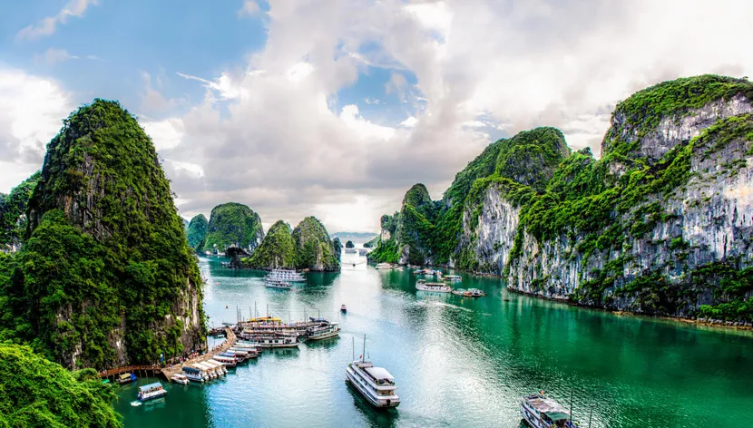 Halong Bucht uber Nacht