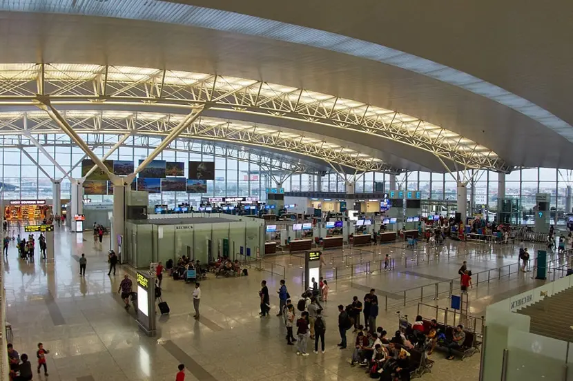 Internationaler Flughafen Noi Bai