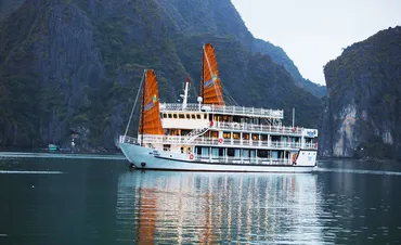 Unicharm Cruise - Cat Ba - Lan Ha Bay 2 Days 1 Night
